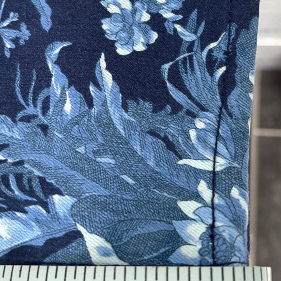 Talbots Slim Ankle Jeans - Fall Toile, Size 8, Floral Blue Excellent condition! - Picture 4 of 9